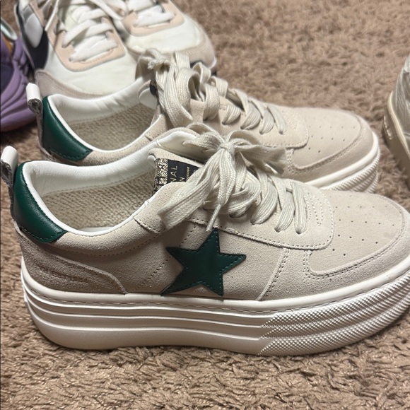 Vintage Havana Shoes - Vintage Havana Cream Sneakers with Green Star